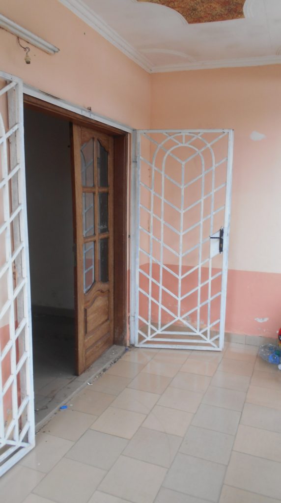 Maison à Louer Mafouta BZV