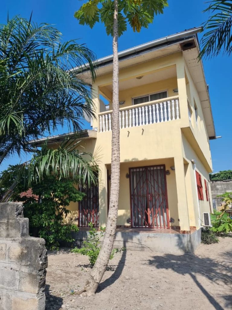 MAISON A VENDRE à MOUNGALI